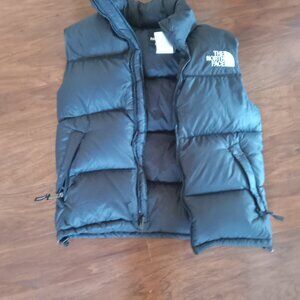 Black the north face puffer vest Small size